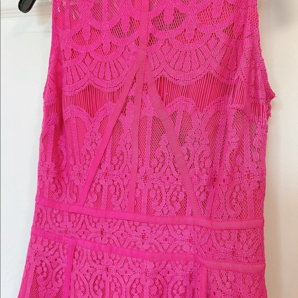 Hot pink lace dress - Picture 3 of 6